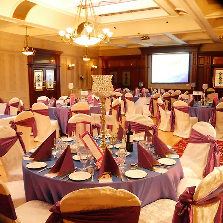 Carrickdale & Hotel 4*
