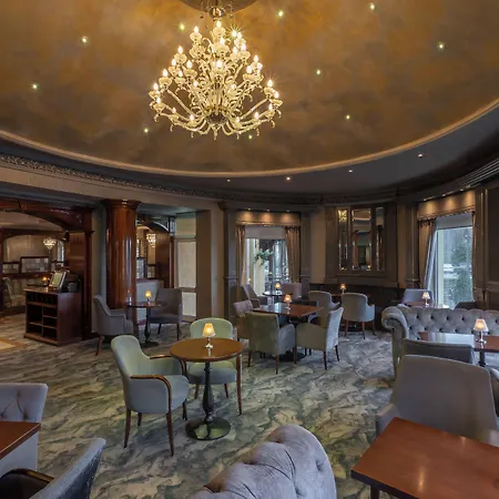 Hotel Carrickdale & 4*