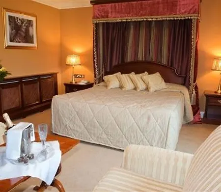 Hotel Carrickdale & 4*