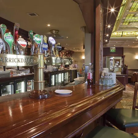 Otel Carrickdale & 4*
