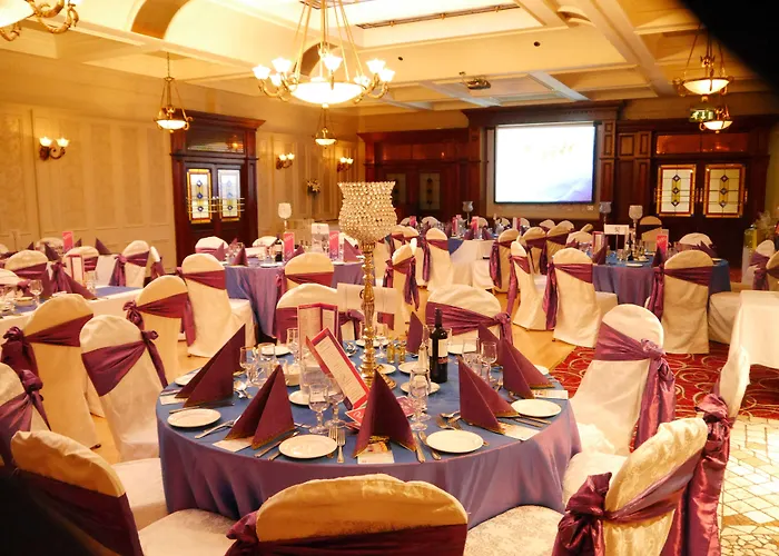 Carrickdale & Hotel 4*